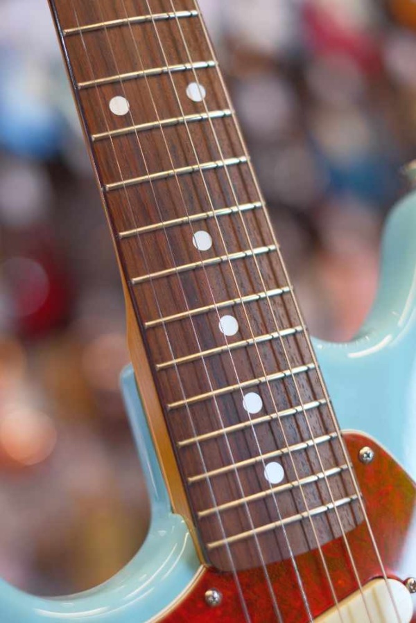 Fender 2012 Japan Kurt Cobain Mustang Left-Handed, Sonic Blue (Pre